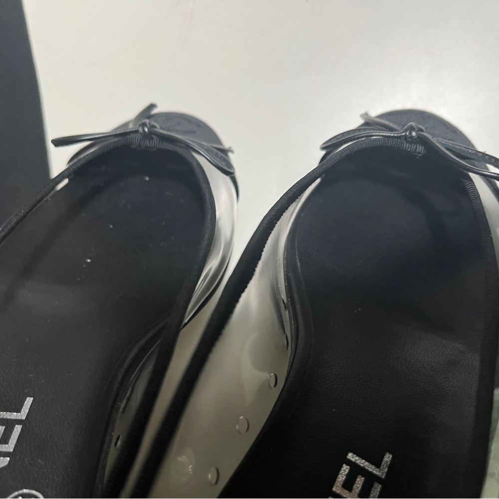 Chanel Black and Transparent Women's Flats - Picture 7 of 9